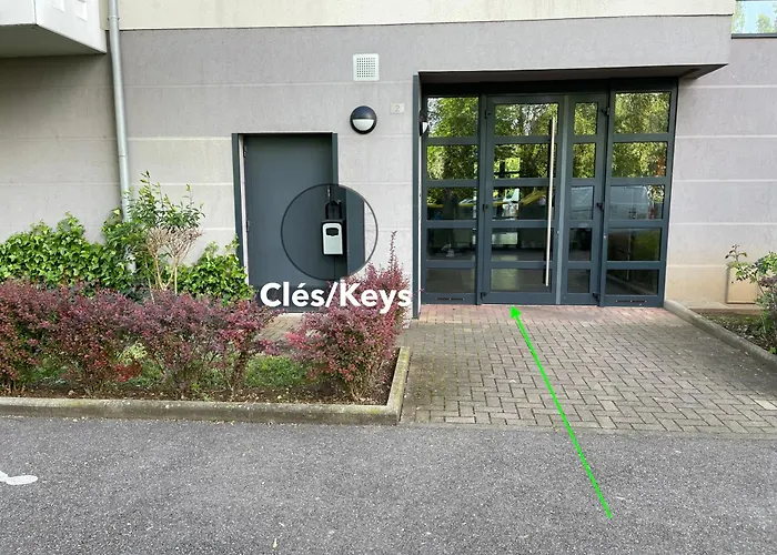 Neudorf + Garage Daire